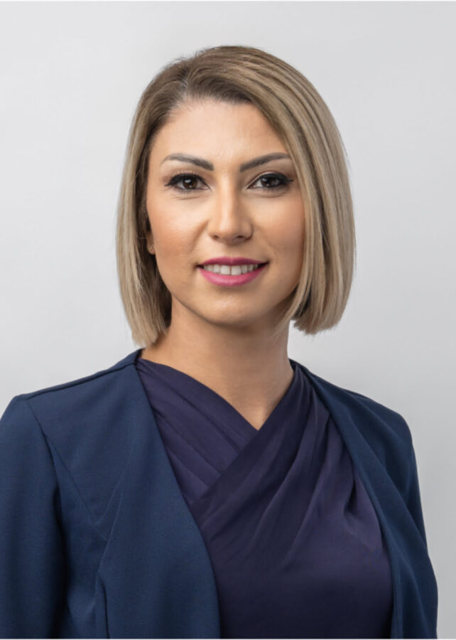Nelly Javaherdoost