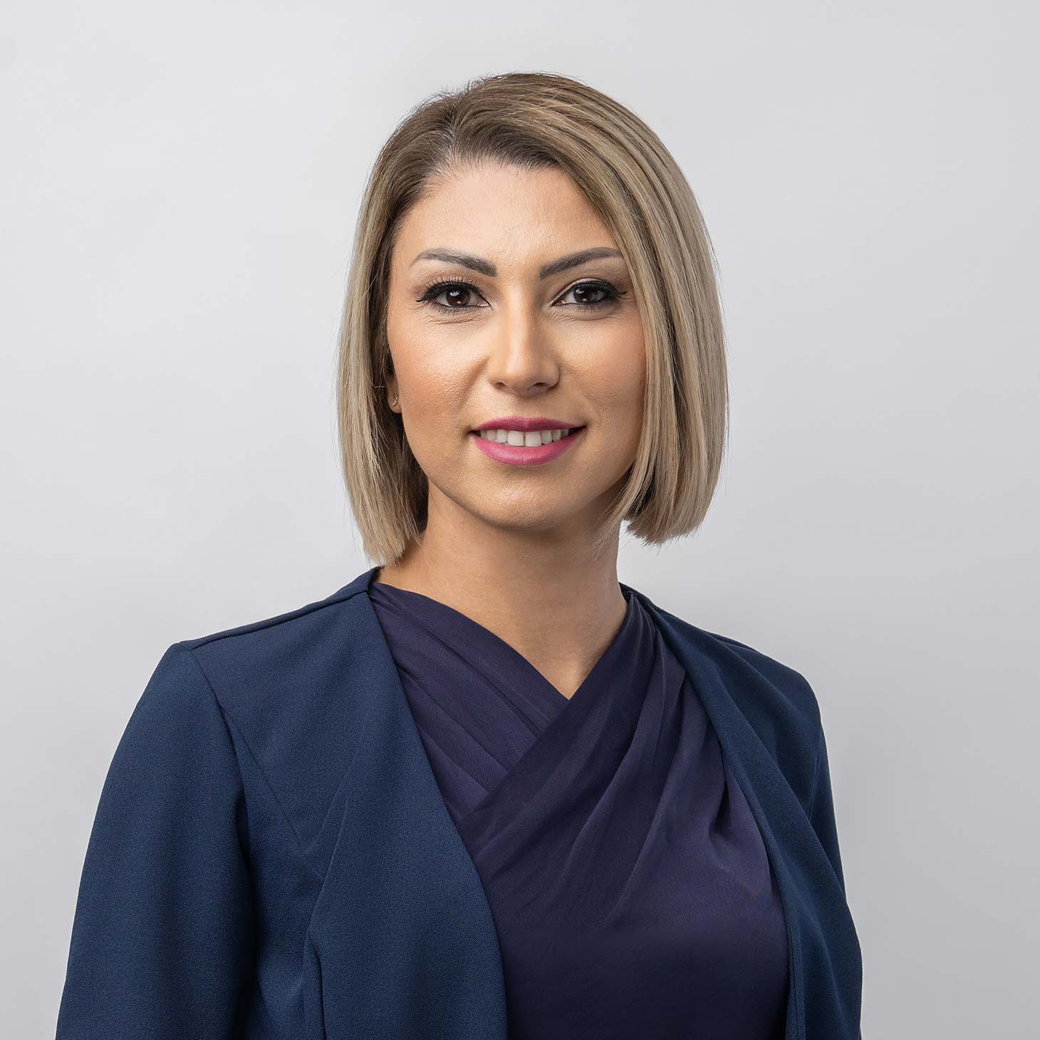 Nelly Javaderhoost
